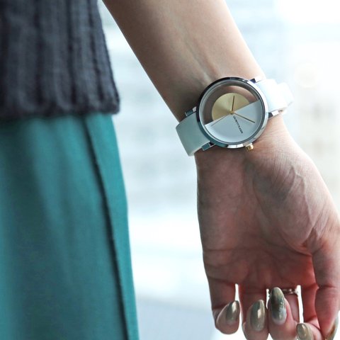 再販開始【スケルトンデザインがおしゃれ】腕時計 ホワイト レディース メンズ カップル ギフト ペアウォッチ