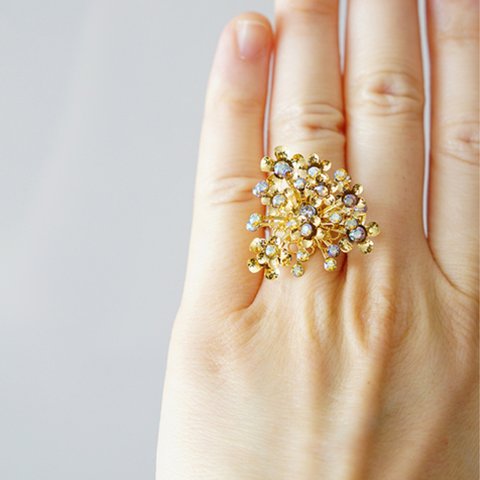 Bouquet ring