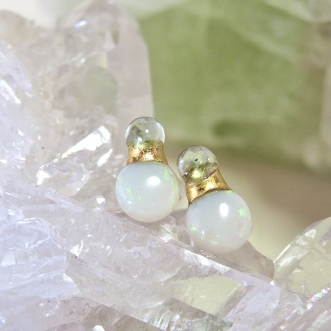 朝露のきらめき＊Ethiopian Opal × Green Kyanite＊金継ぎピアス／14kgf