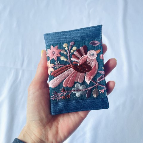 インド刺繍リボンカードケース🕊️🌸ﾋﾄﾉﾜ 