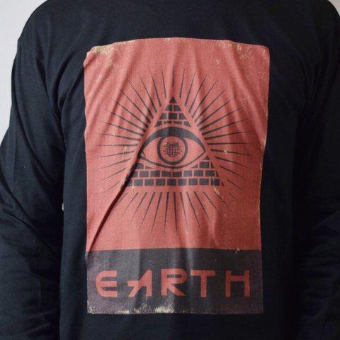 ストリート系ブランド［Earth］☆【フリーメイソン☆イルミナティ】長袖Tシャツ