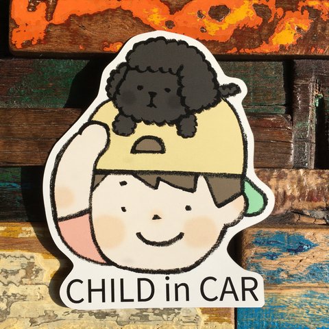 CHILD in CARマグネットステッカー(黒トイプードルと男の子)