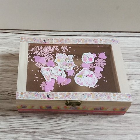 ☆名入れ☆お花 アクセサリーケース 木箱 ピンク うさぎ 花 ハート