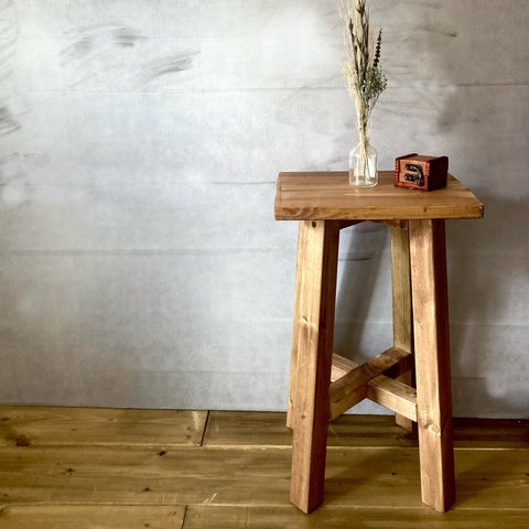 木製スツール　サイドテーブルとしても使える！　四角い　イス　チェアー　 ブラウン