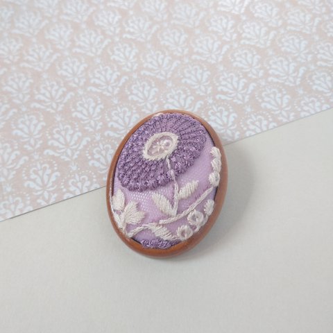 ﾘﾝﾈﾙ掲載/刺繍ブローチ 小 ナチュラルフラワー パープル