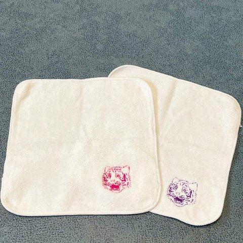 刺繍虎ハンカチ