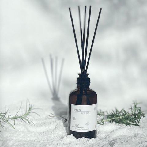 WHITE SNOW ー ホワイトスノー ー　Room Fragrance(ルームフレグランス)　100ml