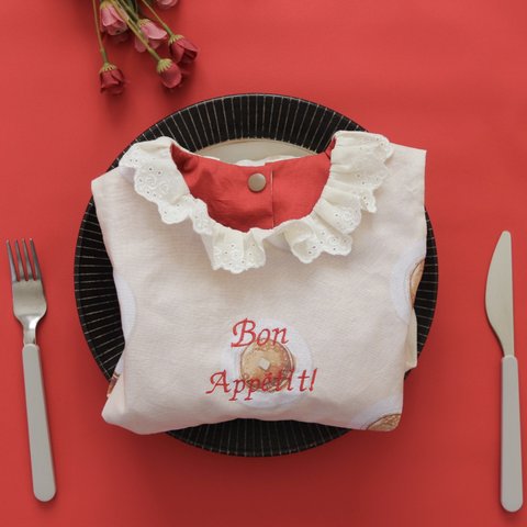 ホットケーキ柄　“ボナペティ“ワンピース　メッセージ刺繍