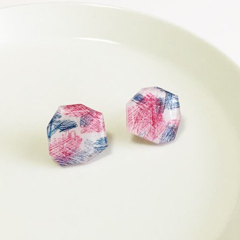 色鉛筆でスケッチしたようなピアス[rose×blue]