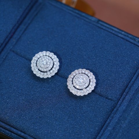 天然ダイヤモンドピアス1ct　k18