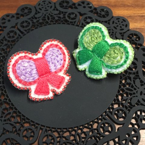 刺繍リボンブローチ 