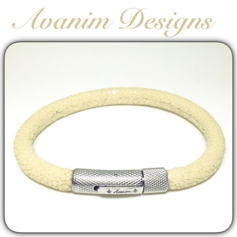 ホワイトスティングレイ本エイ革ブレスレットwhite stingray bracelet