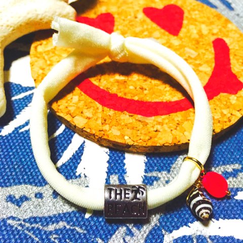 THE BEACH  bracelet兼ヘアゴム  White