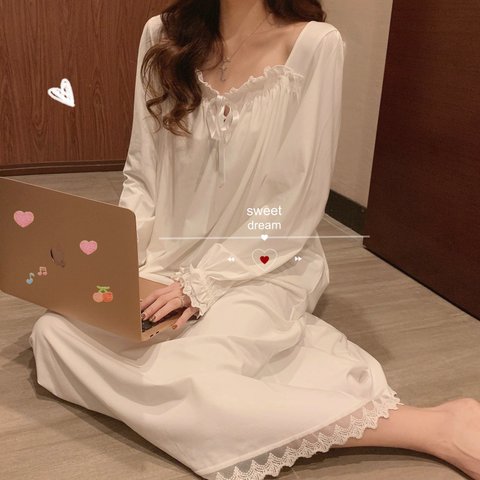 韓国ファッション　フリルワンピースパジャマ　オフホワイト  -9014