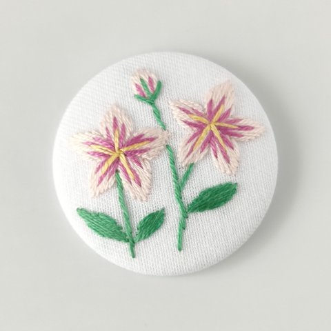 桃花桔梗刺繍ブローチ