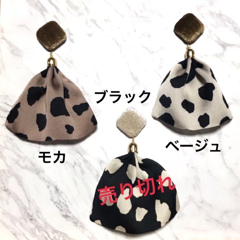 タッセルピアス•イヤリング♡レオパード ベロアカボション