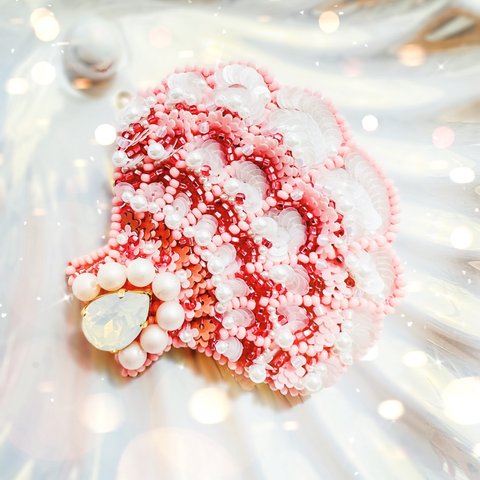 【桜マカロンピンク】Venusの貝　オートクチュール刺繍ブローチ　