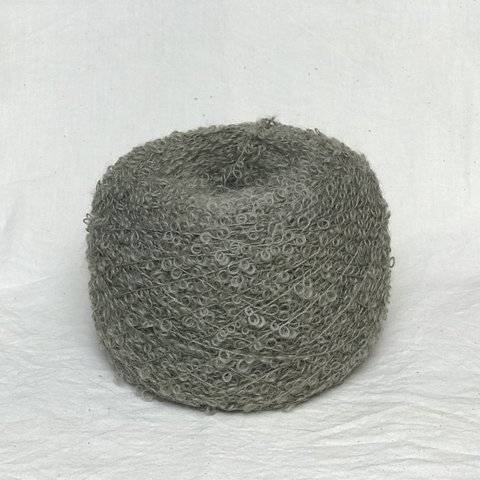 ループ（Wool 100%）／ドングリ／240g