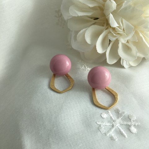 ぷっくり♡くすみピンクとドロップリングのピアス