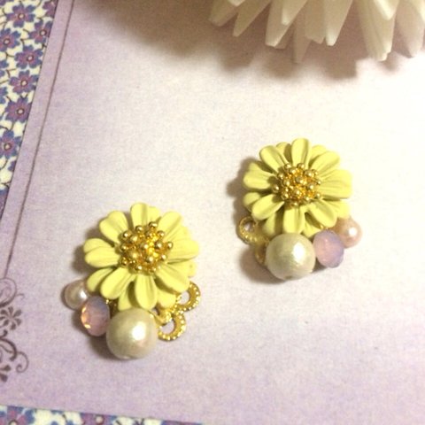 お花のイヤリング・ピアス♡