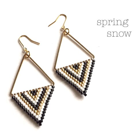 再販17♡△triangle earrings△（black）