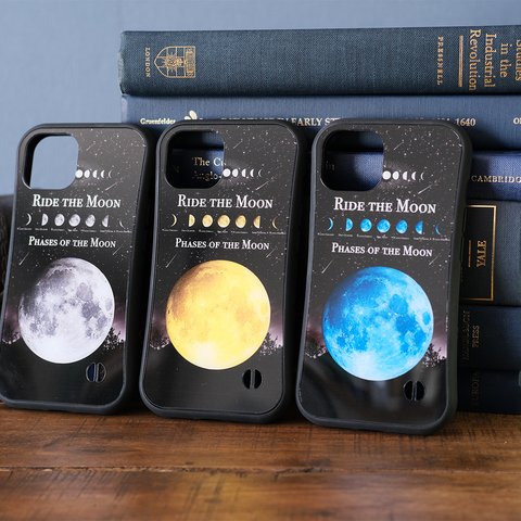 月の事柄が描かれた本 "RIDE THE MOON" iPhoneグリップケース