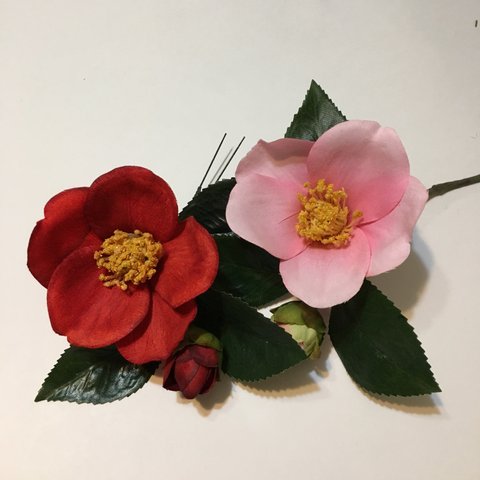 椿のお花の髪飾り   赤 ピンク