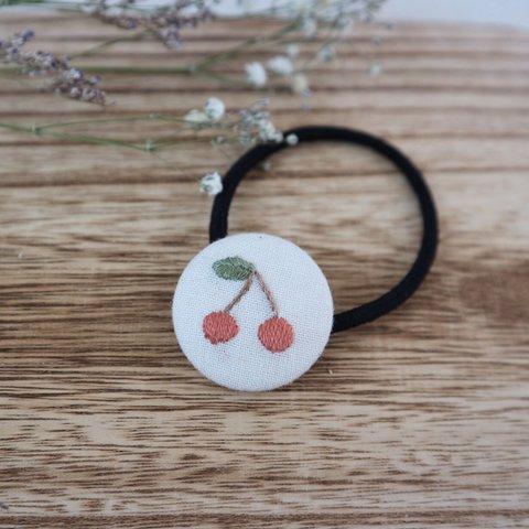 刺繍ヘアゴム〈小〉チェリー