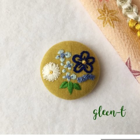 和風花🌸刺繍ブローチ(ヘアゴム可)