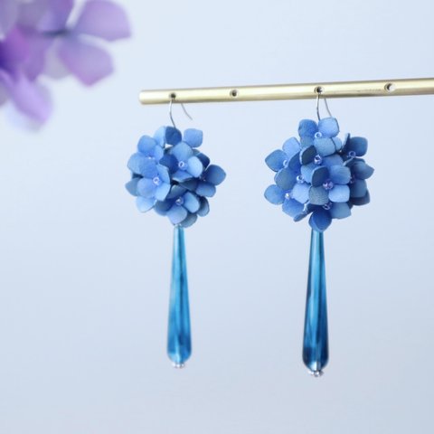 【再販】紫陽花としずく*ブルー/革花ピアス･イヤリング/レザーアクセサリー/夏2022