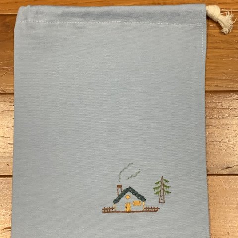 手刺繍入りポーチ♬