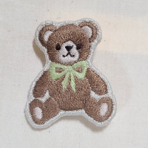 手刺繍 テディベア🧸 bitter