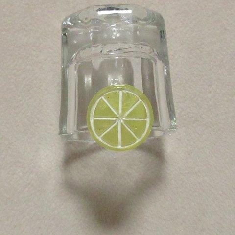 🍋 カットレモンの片耳用樹脂イヤリング