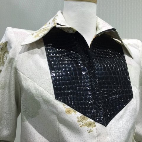 限定高級着物の生地と合皮で作った、異素材を組み合わせた完全オリジナルのつなぎ服
