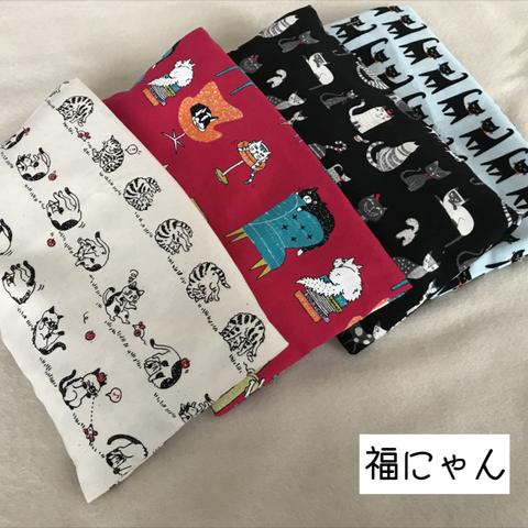 【SALE】ネコ柄カバーの玄米カイロ（黒）