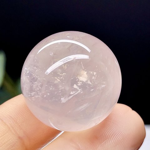 ローズクォーツ　丸玉　置物　スフィア　紅水晶　天然石　【美品】146