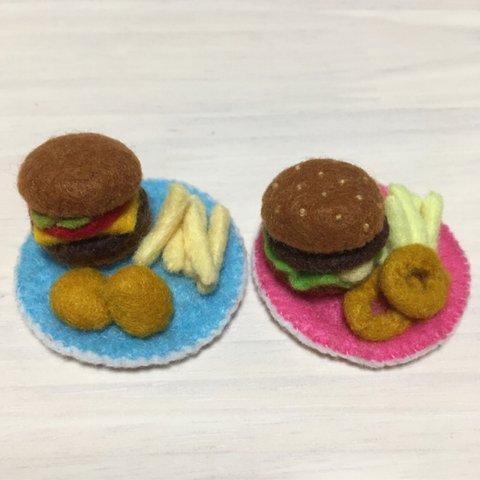 ミニチュア チーズバーガーとテリヤキバーガーのセット