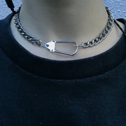 horseshoe chain necklace