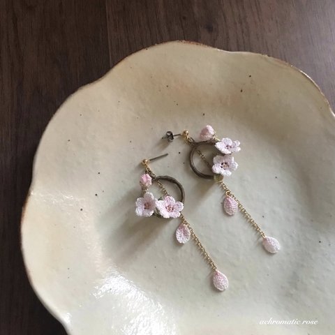 【受注制作】桜と花びらのピアス〈イヤリング 〉