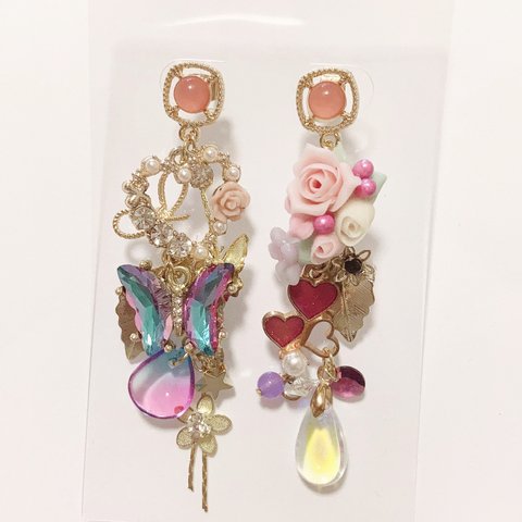 Bitter & Sweet ハンドメイド　薔薇ピアス