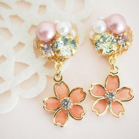 桜のピアス／イヤリング