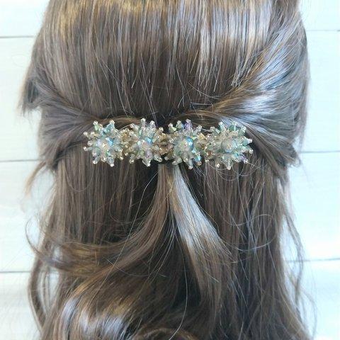 ビーズフラワーのヘアクリップ