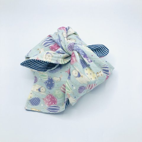 【再販】FUROSHIKI風呂敷  どうぶつと風船　水色　50㎝×50㎝ リバーシブル　