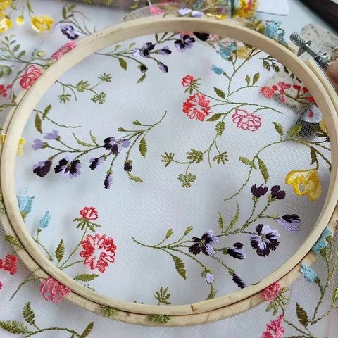 刺繍チュールレース ボタニカル 花刺繍 フラワー パンジー 刺繍布 ドールドレス カラフル 手芸 素材 ハンドメイド