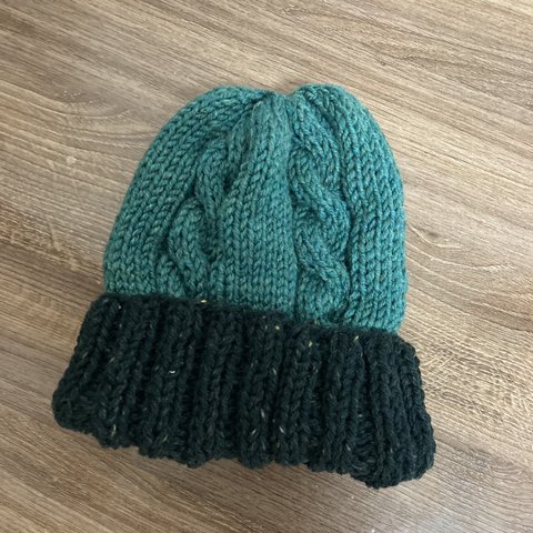 【新作♡】greenツートンcolorケーブル帽子