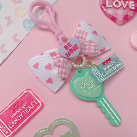 Fancy ハート♡ リボンキーホルダー　ハンドメイド　リボン　ゆめかわ　キッズ　プチギフト