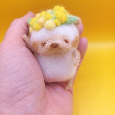 コロコロハリネズミ花冠ハリー🦔(ミモザ)