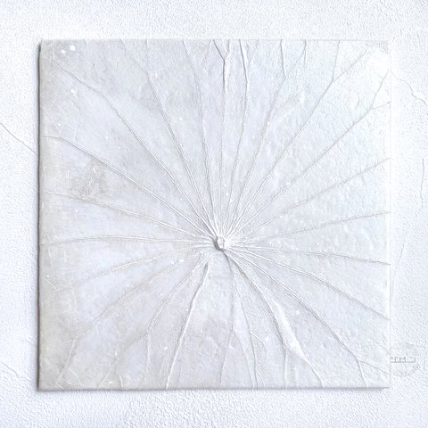 「雪の艶」蓮の葉アート