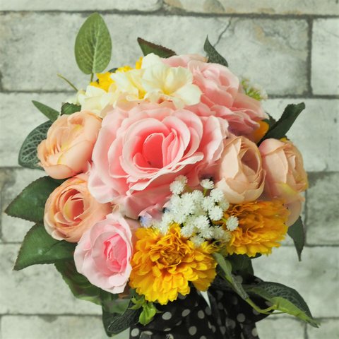 ドットリボンのピンクパステルブーケ・ブートニアセット(造花)　結婚式　二次会　ナチュラル　パーティ　アートフラワー