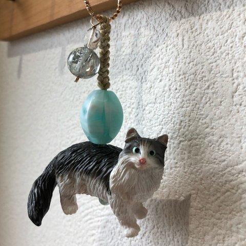 猫の水色バッグチャーム